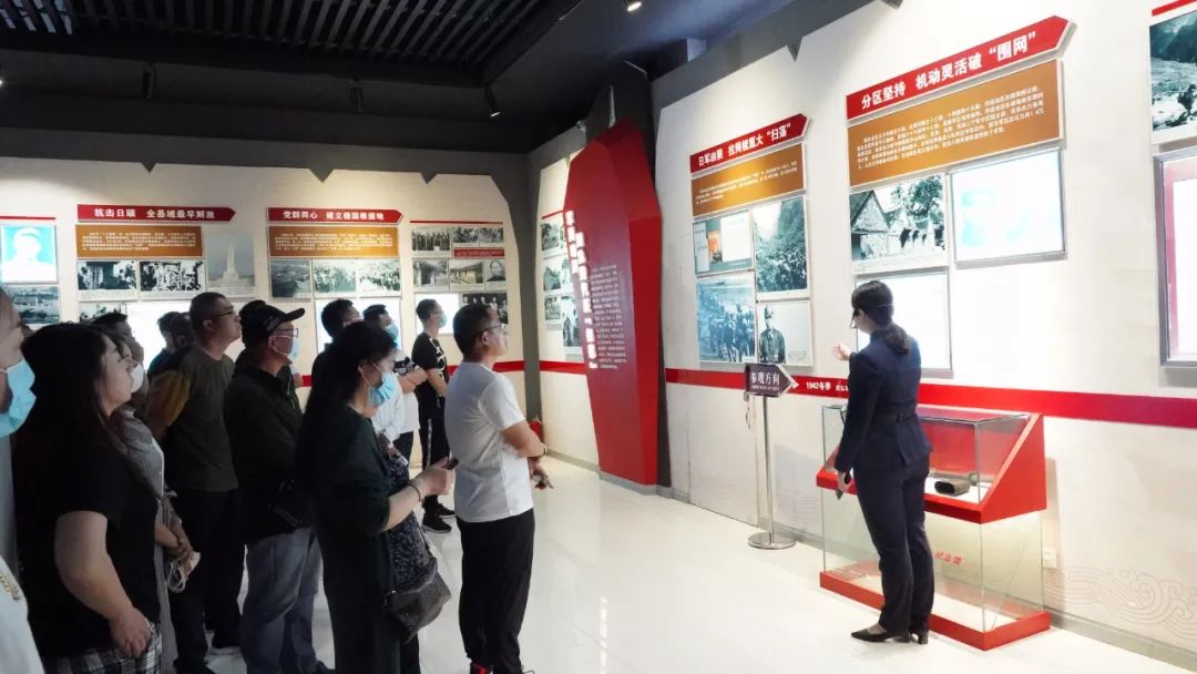 石島機關(guān)干部到文登、乳山黨性教育基地開展黨史學(xué)習(xí)教育