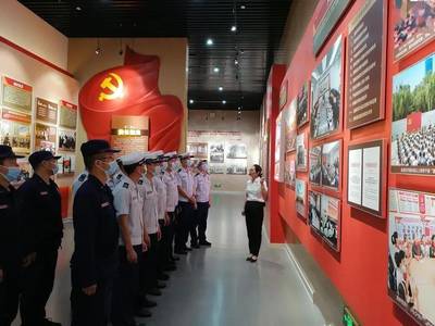 百年黨旗紅 逐夢火焰藍——黨日活動走進洛陽市黨建館學習黨史