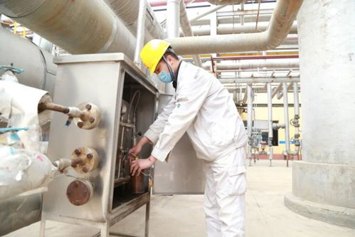 永坪煉油廠提前29天完成重整加工任務(wù)，以硬過(guò)半精神獻(xiàn)禮黨史